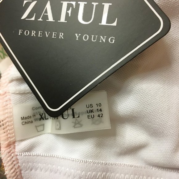 ZAFUL Vacation Leaf Print Lace-up Ruched Swimsuit   🌿🌿  NEW WITH TAGS! - Picture 10 of 12